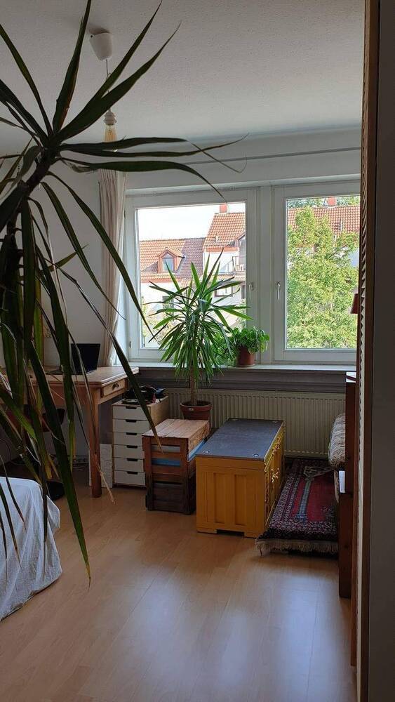 Sehr schön geschnittene 2-Zimmerwohnung mit Balkon in Nähe der Missionsärztlichen Klinik