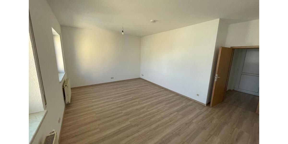 Dachgeschoßwohnung Bad Lobenstein - 2 Zimmer, 36 m&sup2;, 272&euro; | Angebot:26439297