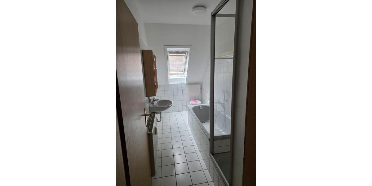 Dachgeschoßwohnung Neustadt am Rübenberge - 3 Zimmer, 80 m&sup2;, 650&euro; | Angebot:25861477