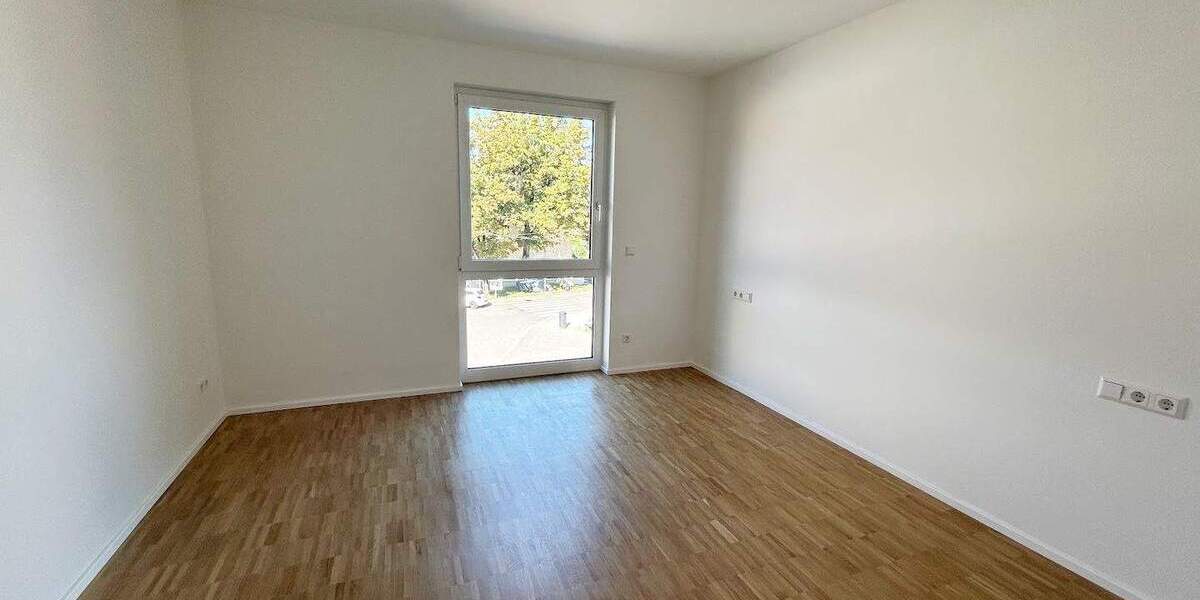 Etagenwohnung Stuttgart Untertürkheim - 3 Zimmer, 89 m&sup2;, 1.590&euro; | Angebot:23059545