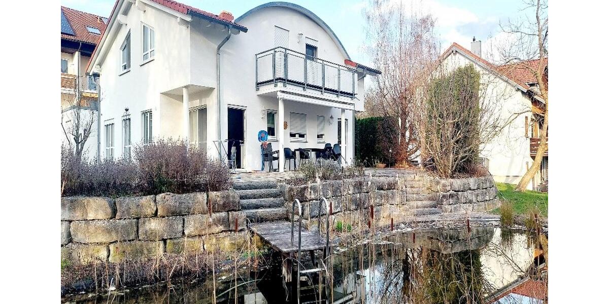 Einfamilienhaus Eislingen (Fils) - 5.5 Zimmer, 166 m&sup2;, 2.100&euro; | Angebot:25960948