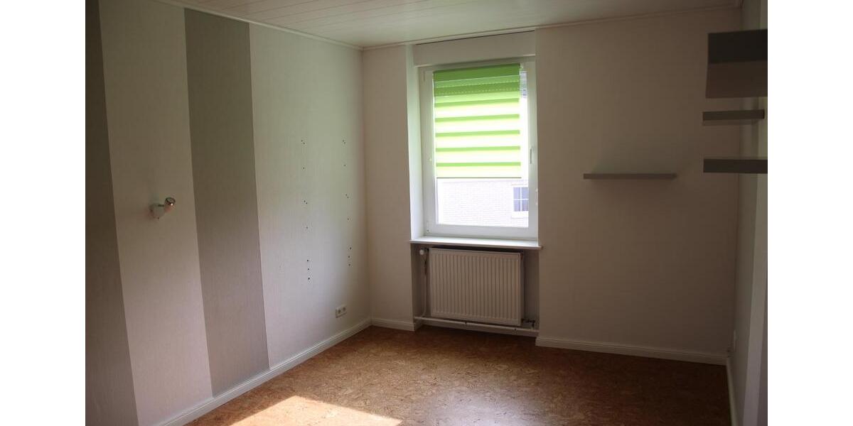 Etagenwohnung Halver - 4 Zimmer, 103 m&sup2;, 750&euro; | Angebot:25964957