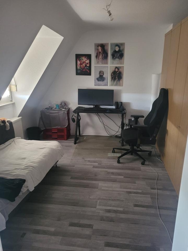 Schöne 3-Zimmer-DG-Wohnung in Rüsselsheim