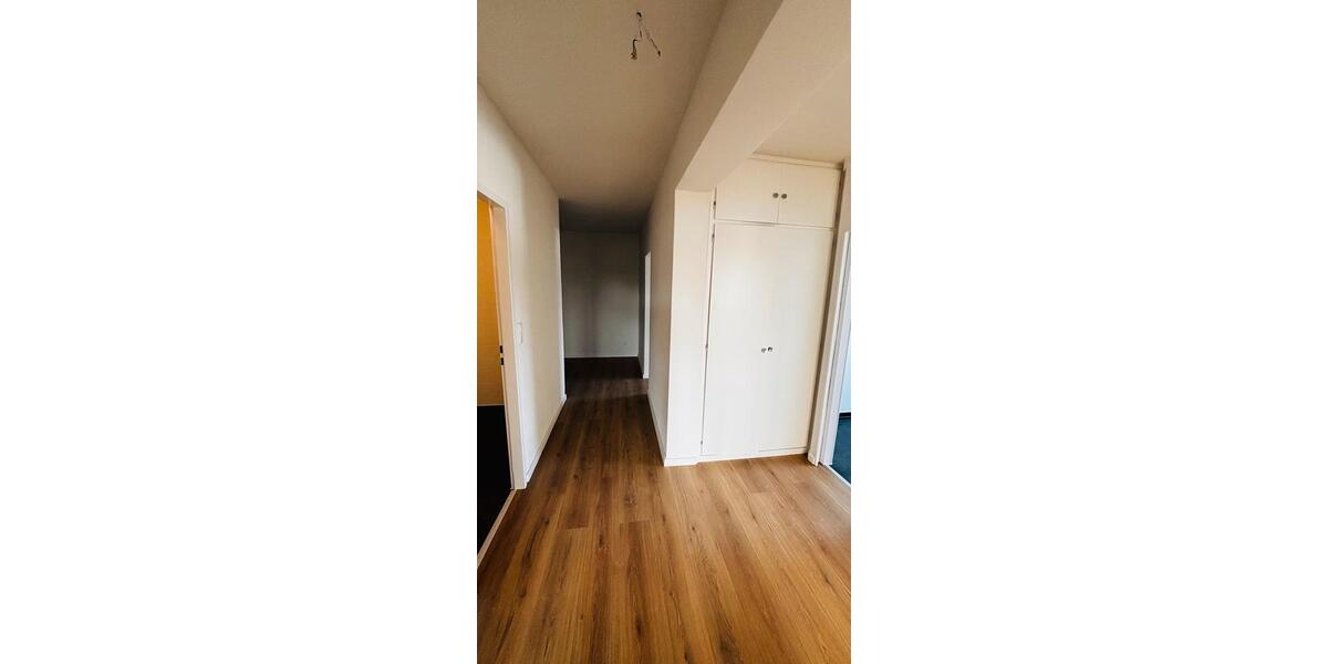 Etagenwohnung Groß-Gerau Gerau - 3 Zimmer, 93 m&sup2;, 1.190&euro; | Angebot:25995697