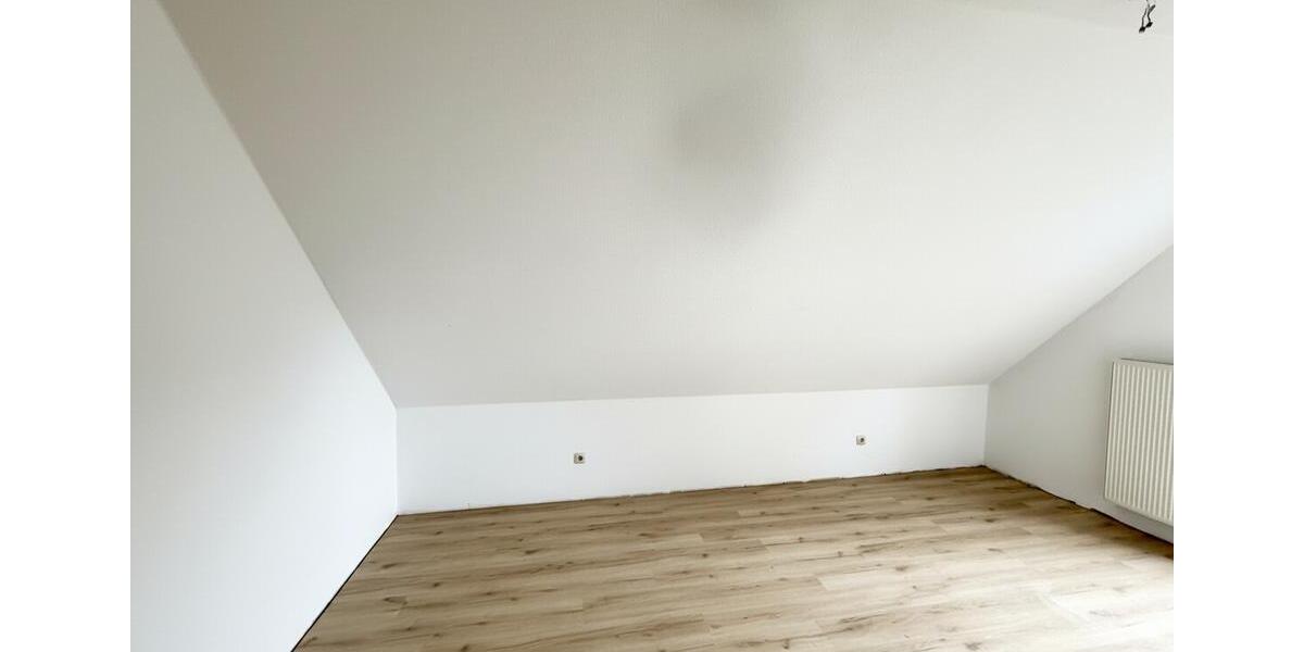 Dachgeschoßwohnung Schneverdingen - 4 Zimmer, 96 m&sup2;, 916&euro; | Angebot:26379899