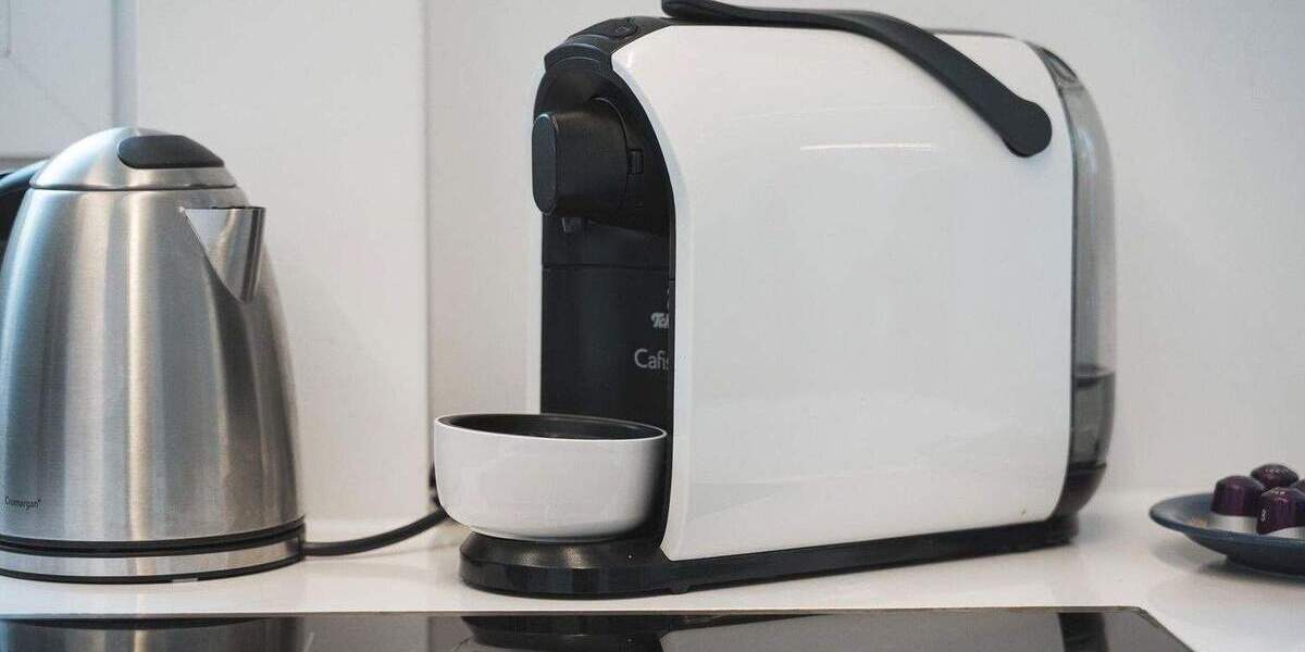 Etagenwohnung Stuttgart Mitte - 1 Zimmer, 35 m&sup2;, 1.000&euro; | Angebot:24453268