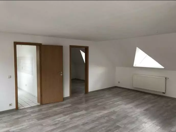 Etagenwohnung Schkeuditz - 3 Zimmer, 74 m&sup2;, 550&euro; | Angebot:26174115
