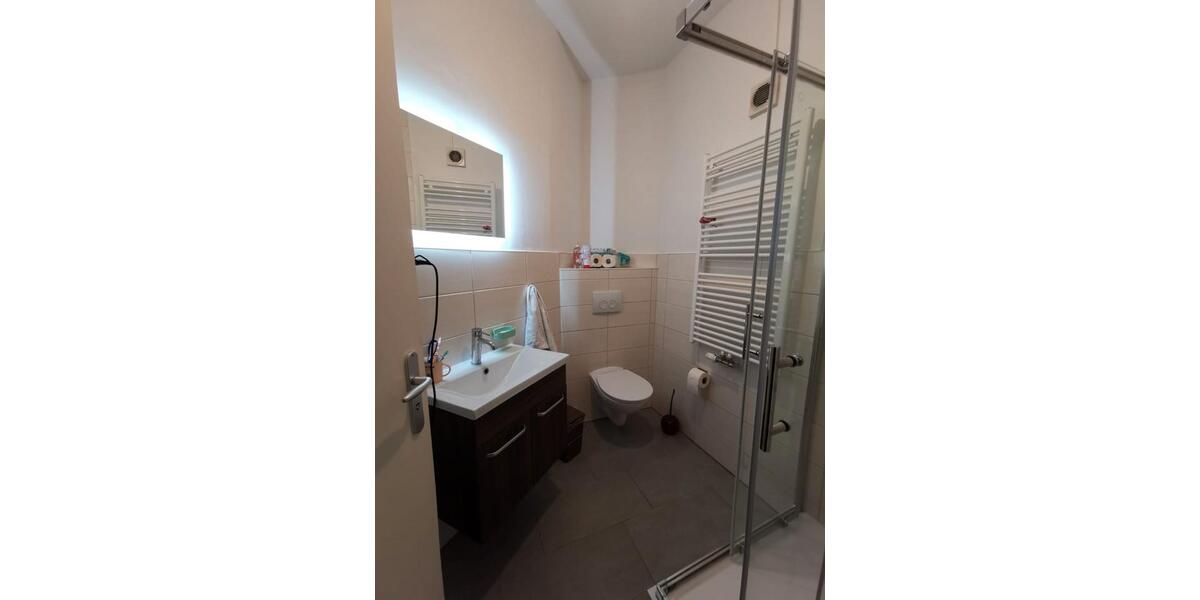 Erdgeschoßwohnung Cottbus - 1 Zimmer, 52 m&sup2;, 400&euro; | Angebot:26042171