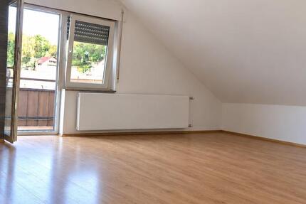 Wohnung Vaihingen an der Enz - 3 Zimmer, 75 m&sup2;, 800&euro; | Angebot:27570598
