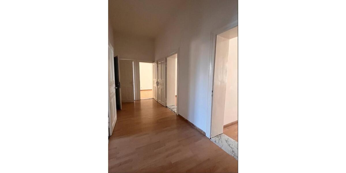 Etagenwohnung Weißenfels - 4 Zimmer, 109 m&sup2;, 600&euro; | Angebot:26407839