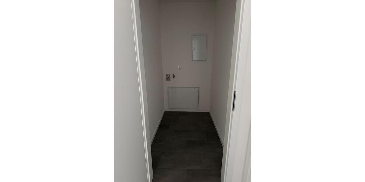 Etagenwohnung Eisenach - 4 Zimmer, 100 m&sup2;, 930&euro; | Angebot:26705554