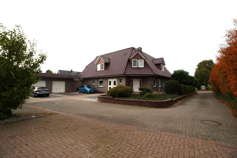 Schicke 3 ZKBBalkon mit Garage in WardenburgTungeln zimmer