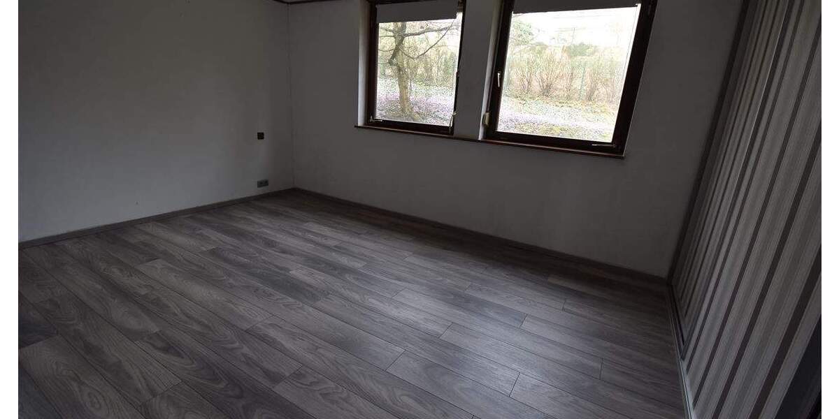 Etagenwohnung Waldshut-Tiengen Tiengen - 2 Zimmer, 82 m&sup2;, 870&euro; | Angebot:24905606