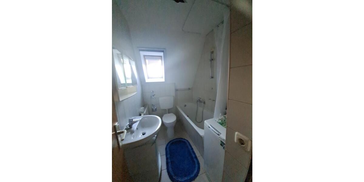 Dachgeschoßwohnung Crimmitschau - 2 Zimmer, 38 m&sup2;, 250&euro; | Angebot:24660881