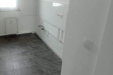 Wohnung Bitterfeld-Wolfen Wolfen - 4 Zimmer, 70 m&sup2;, 490&euro; | Angebot:25665263