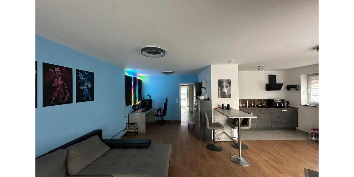 Komfort und niedrige Nebenkosten: Fußbodenheizung, Walkin-Bad, LAN, Sat, Lüftung, EEK A, Balkon 2 zimmer