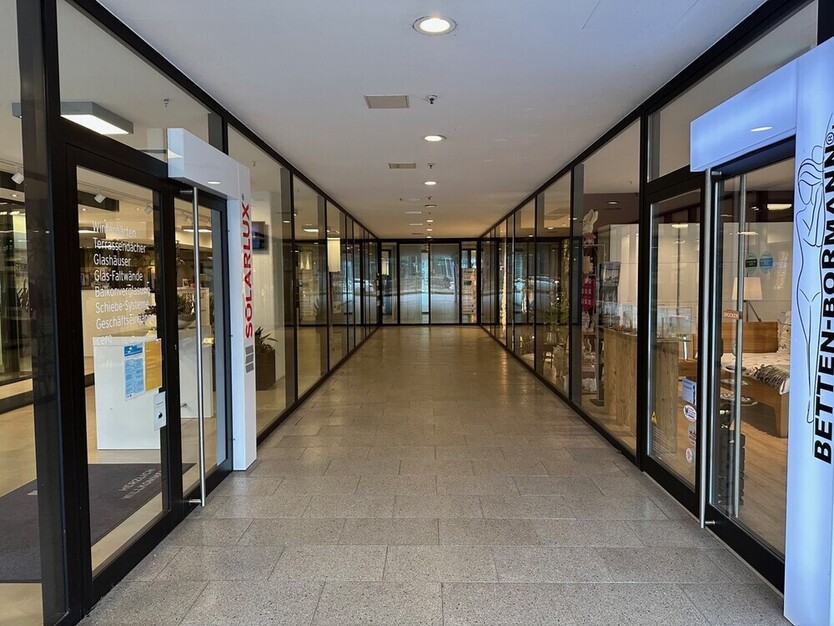 Büro mit Weitblick: 6. OG * Lichthof * angesehene Adresse * flexibel für individuelle Anforderungen!