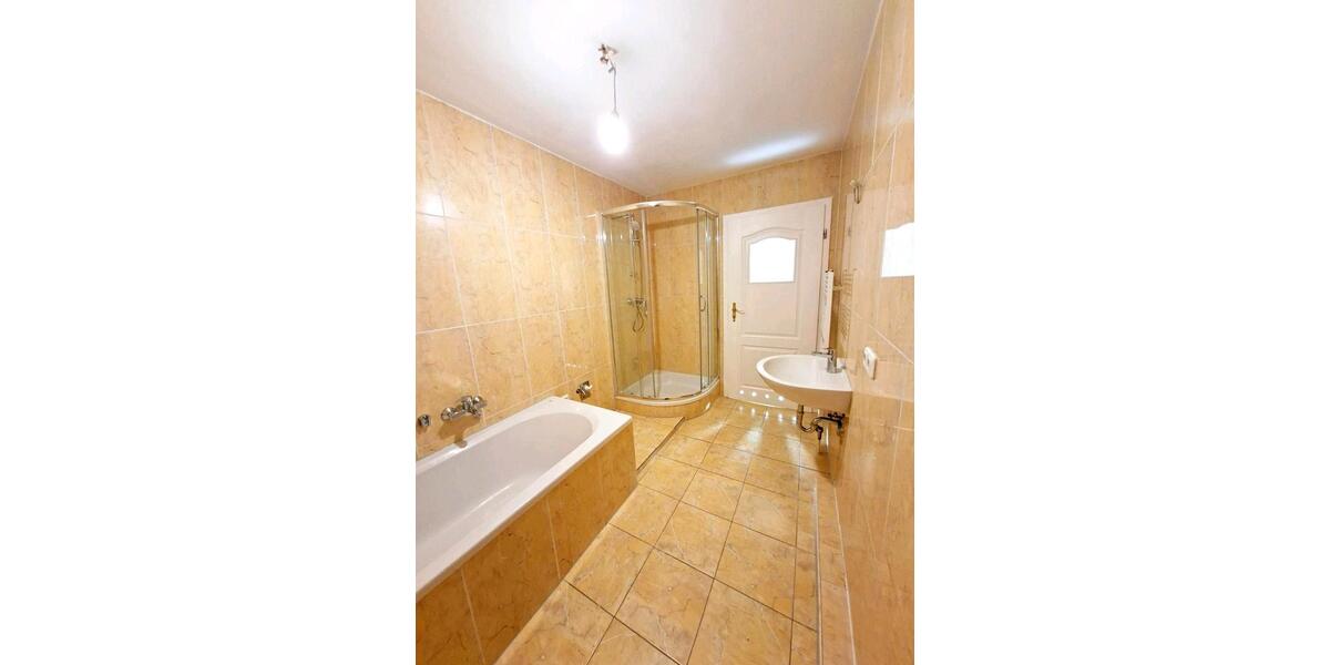 Modernes Reihenhaus in Lübeck - 5 Zimmer, Terasse & Garten 5 zimmer