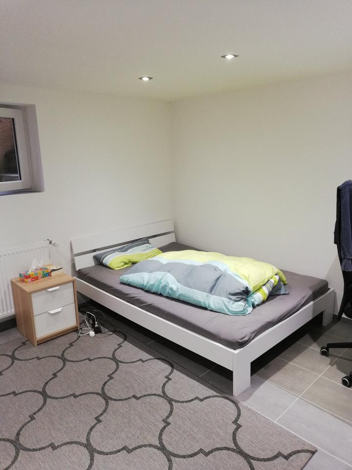 WG Zimmer - Zimmer - Wohnung - ZKB - zu vermieten an Studenten