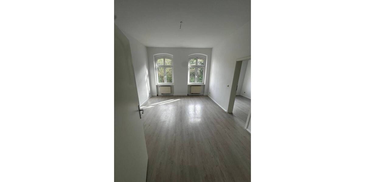 Etagenwohnung Weißenfels - 4 Zimmer, 81 m&sup2;, 573&euro; | Angebot:26673478