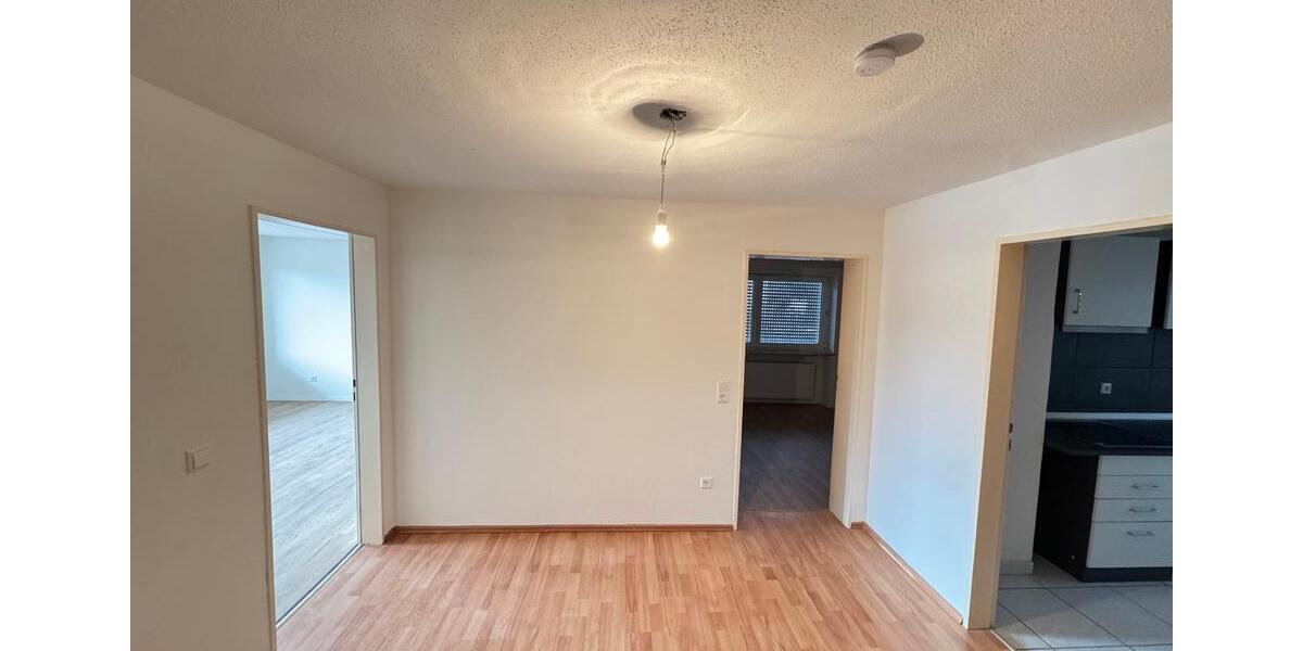 Erdgeschoßwohnung Villingen-Schwenningen Schwenningen - 3.5 Zimmer, 80 m&sup2;, 800&euro; | Angebot:24674114