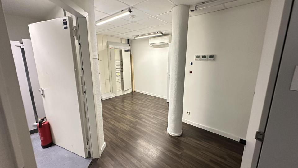 *** modernisierte Gewerbefläche in der Innenstadt zu vermieten *** zimmer