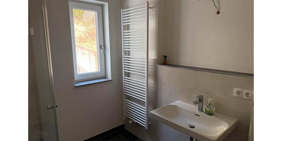Erdgeschoßwohnung Passau Mühltal - 3 Zimmer, 100 m&sup2;, 1.280&euro; | Angebot:26660065