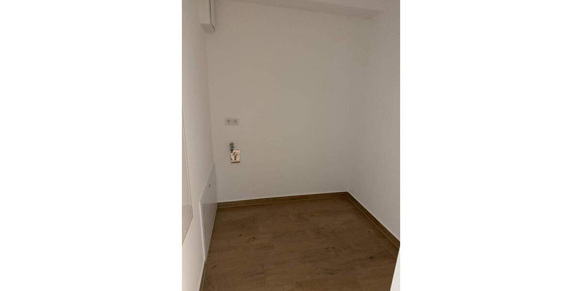 Etagenwohnung Greifswald Fettenvorstadt - 4 Zimmer, 101 m&sup2;, 1.100&euro; | Angebot:25107498