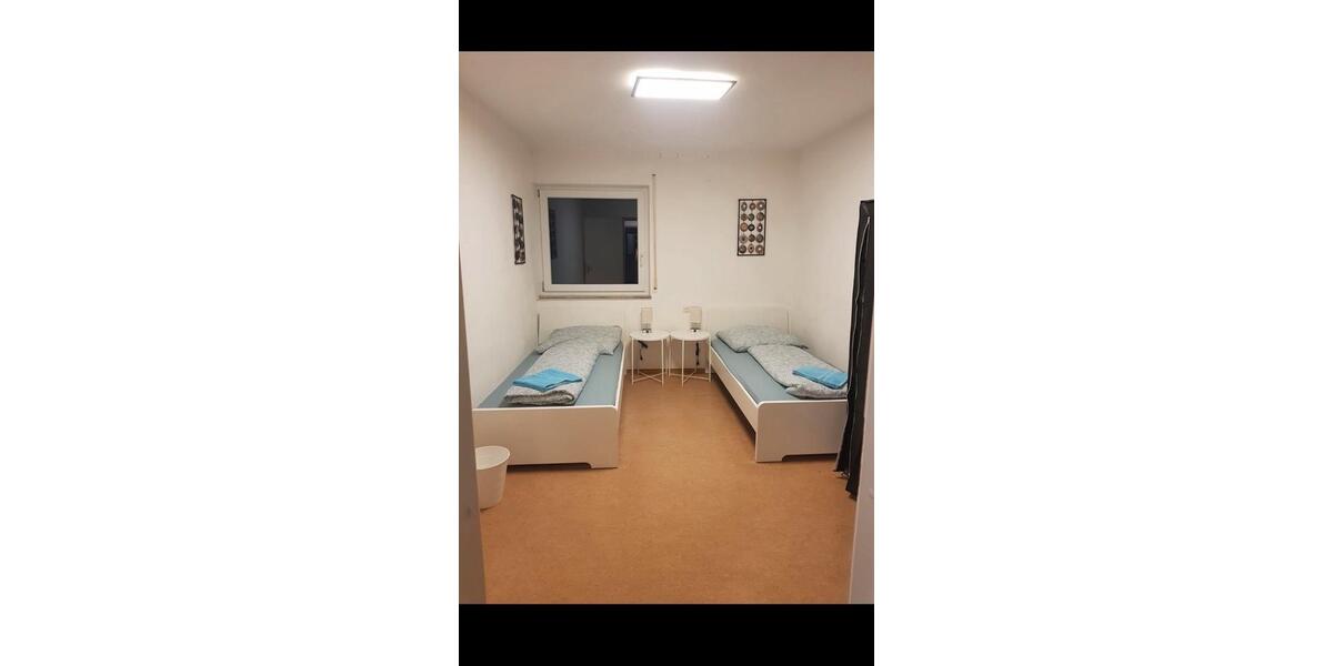 Wohnen auf Zeit Mönchengladbach Süd - 4 Zimmer, 98 m&sup2;, 15&euro; | Angebot:25894367