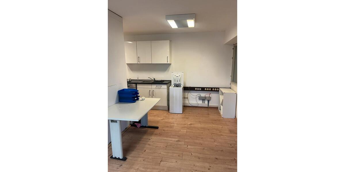 Gewerbeobjekt Lübeck Sankt Lorenz Nord - 9&euro; | Angebot:26188019