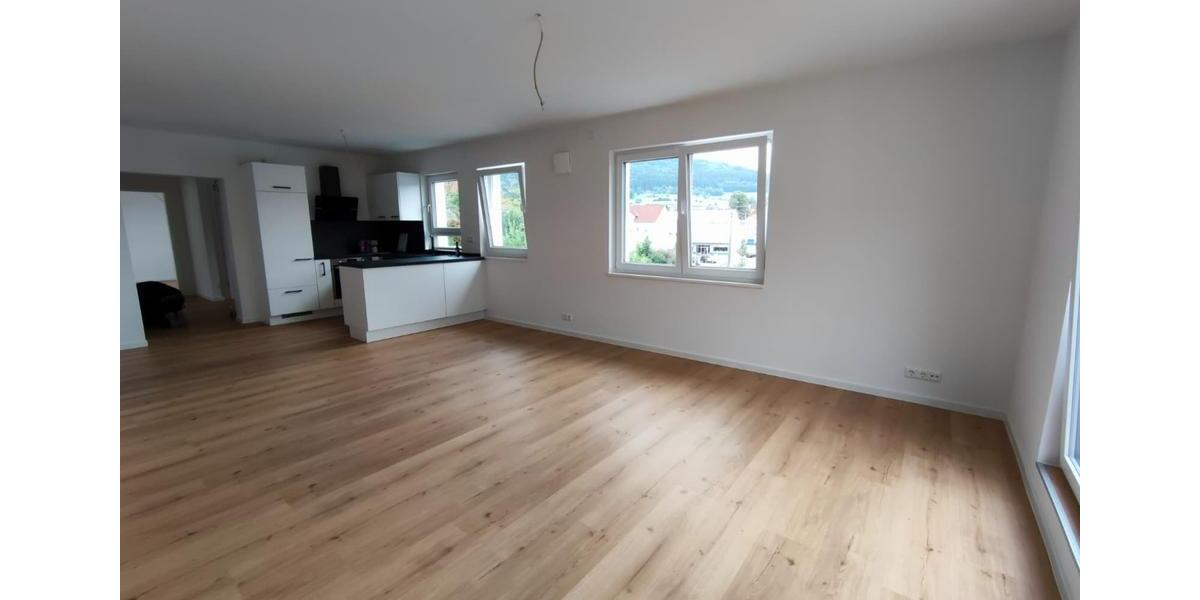 Moderne 5 Zi. Wohnung für Familie - ohne Haustiere 5 zimmer