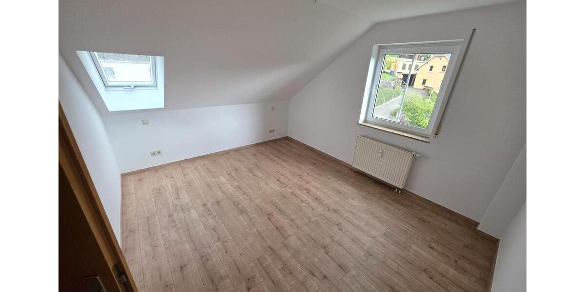 Dachgeschoßwohnung Rabenau - 2 Zimmer, 52 m&sup2;, 599&euro; | Angebot:26618996
