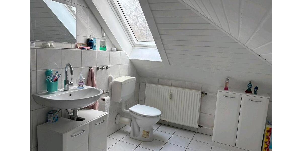 Dachgeschoßwohnung Monzelfeld - 4 Zimmer, 85 m&sup2;, 680&euro; | Angebot:25976014