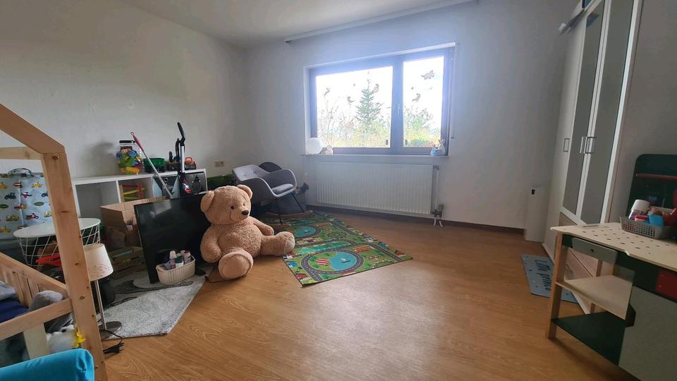 Etagenwohnung Solms - 3 Zimmer, 86 m&sup2;, 850&euro; | Angebot:26540149