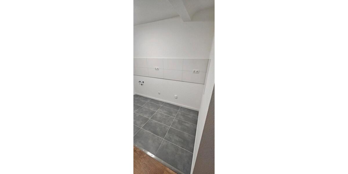 Dachgeschoßwohnung Aachen Aachen-Mitte - 4 Zimmer, 89 m&sup2;, 1.550&euro; | Angebot:24682925