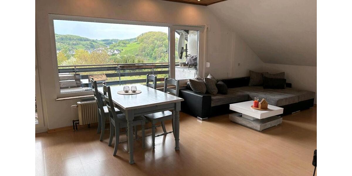 Dachgeschoßwohnung Lennestadt - 1 Zimmer, 82 m&sup2;, 750&euro; | Angebot:26664005