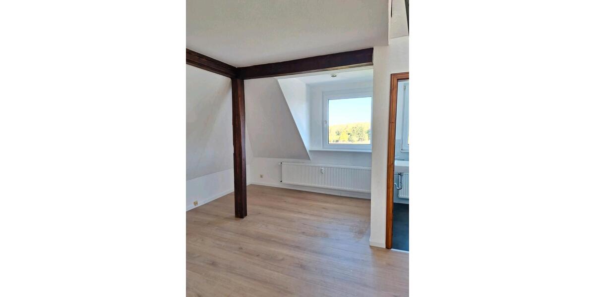 Dachgeschoßwohnung Wassenberg - 1 Zimmer, 35 m&sup2;, 450&euro; | Angebot:26618843