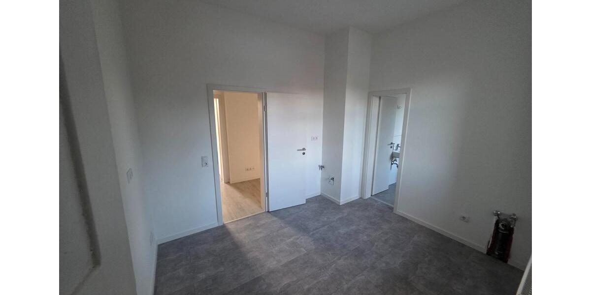 Dachgeschoßwohnung Böhlen - 3 Zimmer, 72 m&sup2;, 648&euro; | Angebot:24770522