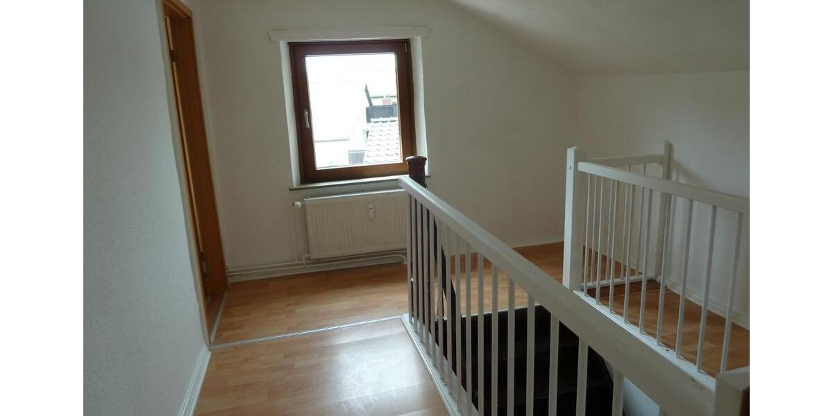 4,5 Zimmer Wohnung auch als Büro-bzw. Praxisfläche nutzbar 4.5 zimmer