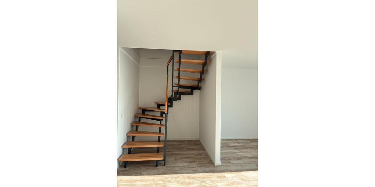 Etagenwohnung Pirna - 4 Zimmer, 120 m&sup2;, 1.800&euro; | Angebot:26041203