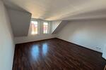 Dachgeschoßwohnung Strehla - 2 Zimmer, 50 m&sup2;, 300&euro; | Angebot:26553832