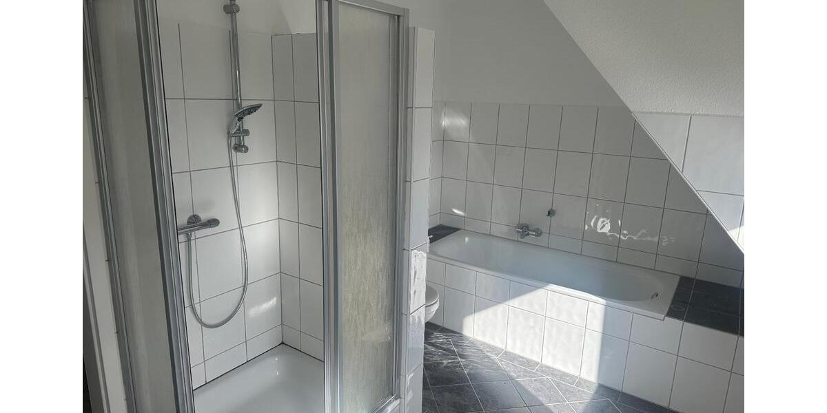 Dachgeschoßwohnung Löningen - 5 Zimmer, 150 m&sup2;, 1.150&euro; | Angebot:26050347