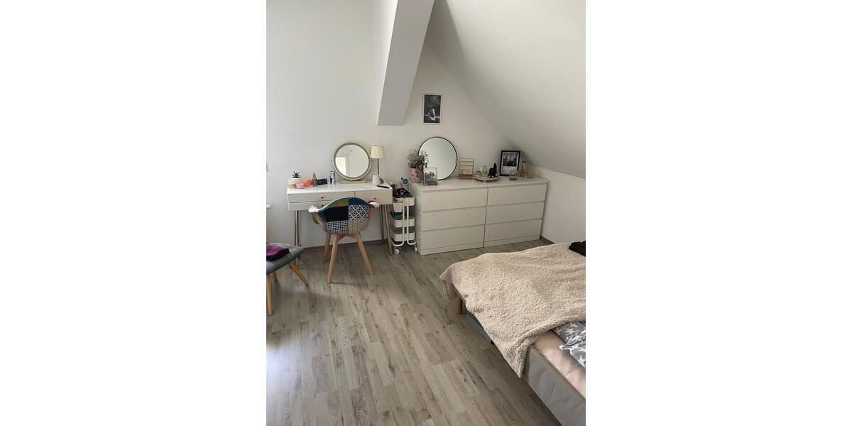 Dachgeschoßwohnung Wenden - 3 Zimmer, 70 m&sup2;, 950&euro; | Angebot:26476702