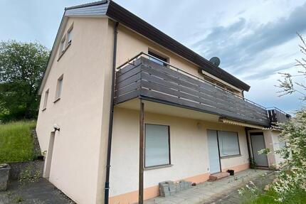 Frischrenovierte 3-Zimmer Wohnung mit großzügigem Garten 3 zimmer