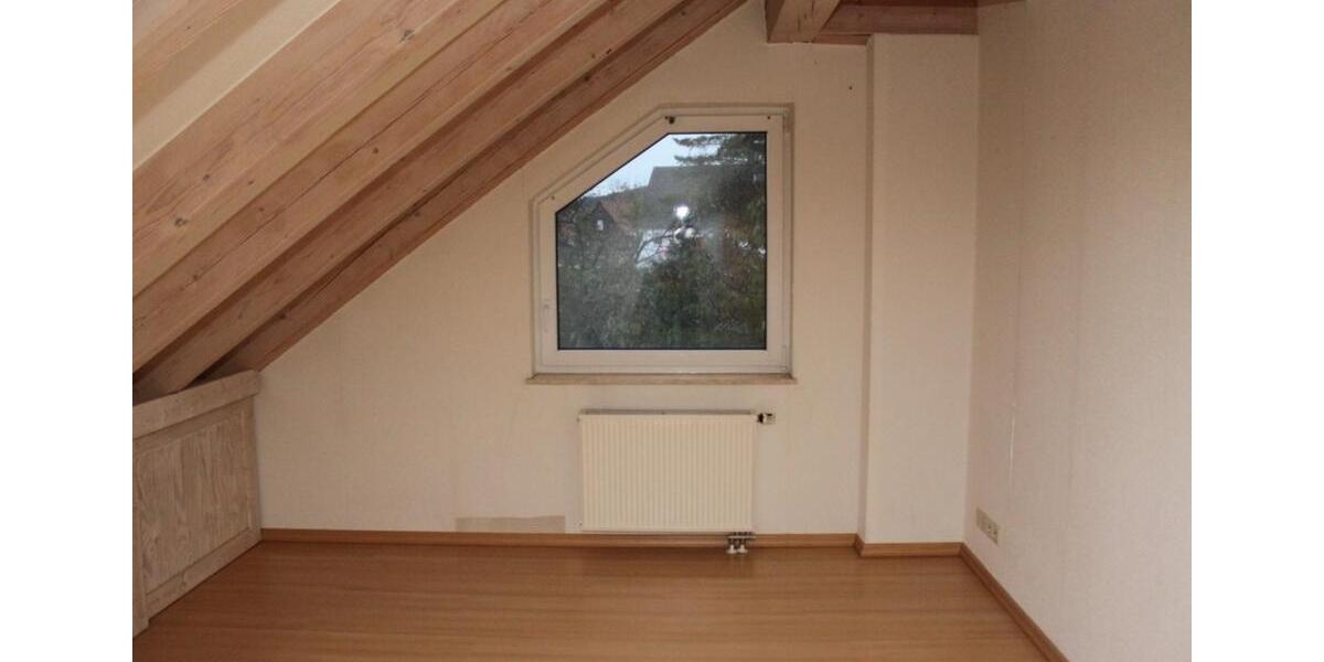Dachgeschoßwohnung Aalen Attenhofen - 5.5 Zimmer, 119 m&sup2;, 1.270&euro; | Angebot:25923473