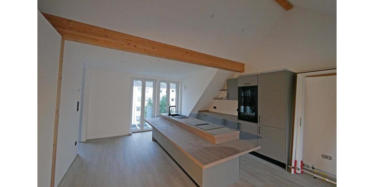 Dachgeschoßwohnung Trier - 2 Zimmer, 80 m&sup2;, 1.550&euro; | Angebot:24473757