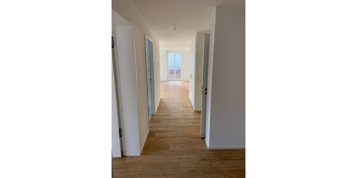 Etagenwohnung Weil am Rhein - 4 Zimmer, 102 m&sup2;, 1.400&euro; | Angebot:26192312