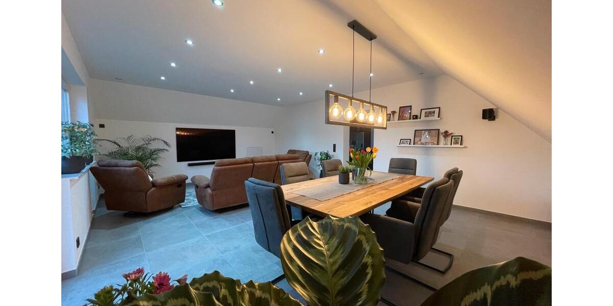 Dachgeschoßwohnung Nümbrecht - 2 Zimmer, 100 m&sup2;, 850&euro; | Angebot:26501556