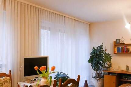 Wohnung Greiz - 2 Zimmer, 70 m&sup2;, 475&euro; | Angebot:25287924