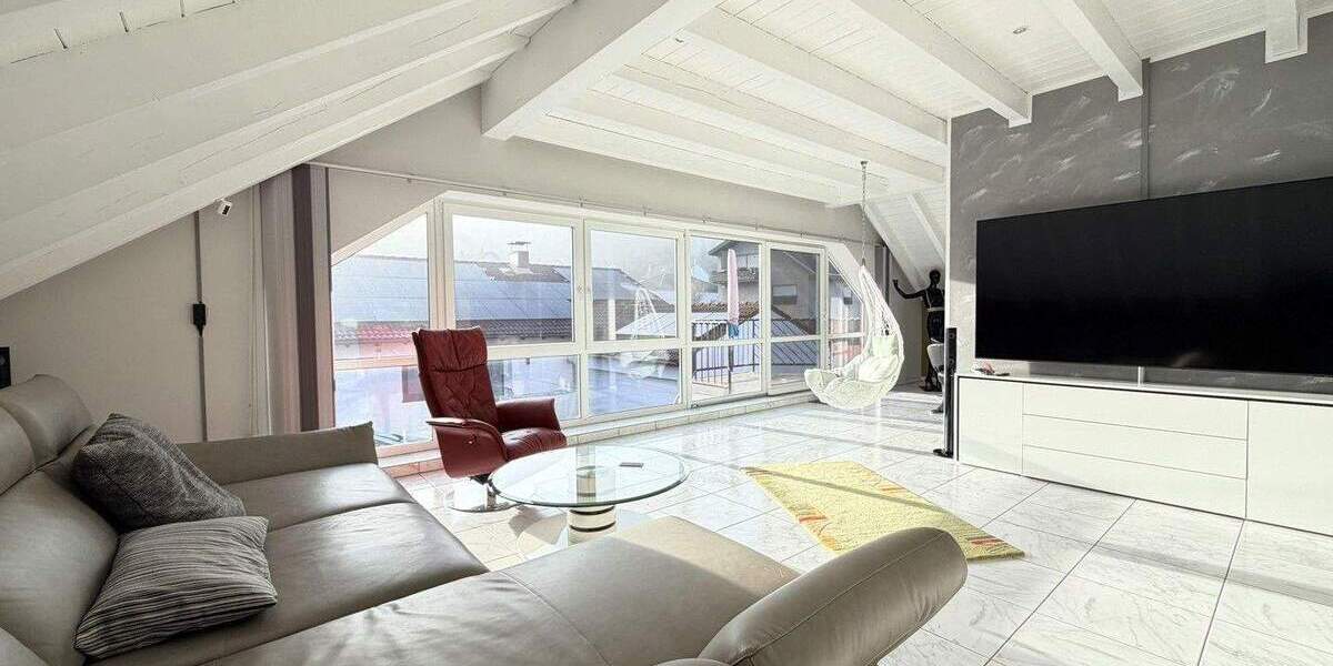 Exklusive 3-Zimmer-Wohnung mit Garten, Freisitz, Garage & voll ausgestattetem Ankleidezimmer 3 zimmer